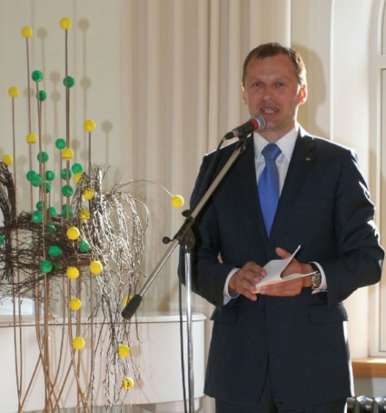 Paide raekoja saalis 9.mail 2011 aastal
