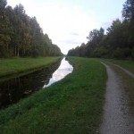 Kanaliäärne tee vaatega Jüri suunas