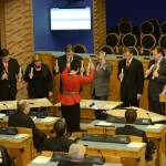 Reformierakonna kellade ansambel esineb