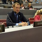 Pildil veel delegatsiooni liikme Marika Tuus-Laul, Jaan Õunapuu on saalist väljas ja Erki Nool seekord ei osalenud.