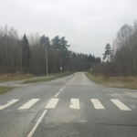 Just see koht vajaks hädasti üles tõstmist, et vähendada läbivate autode kiirust