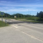 Tõstetud ristmik on ka nõuetekohaselt tähistatud