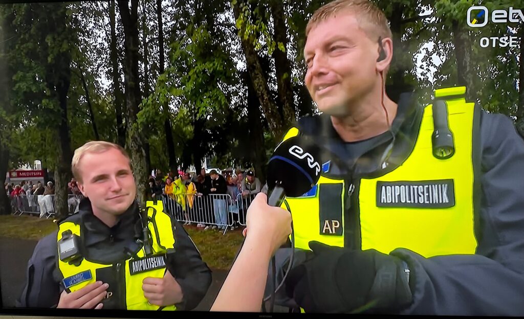 Esiplaanil abipolitseinik Indrek Raig